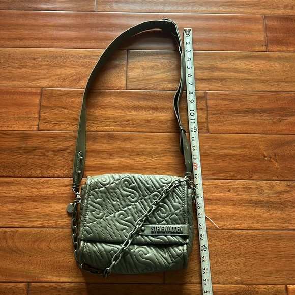 NWOT Steve Madden Army Green Medium Size Quilted Bag Crossbody or Shoulder - Picture 6 of 11